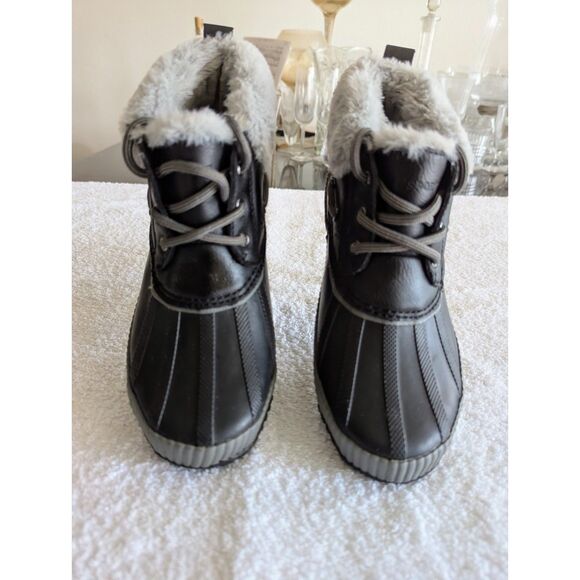 JSPORT by Jambu Mary Ankle Rubber W/ Fur Trim ~ Black Boots Sz 6M - Picture 9 of 11